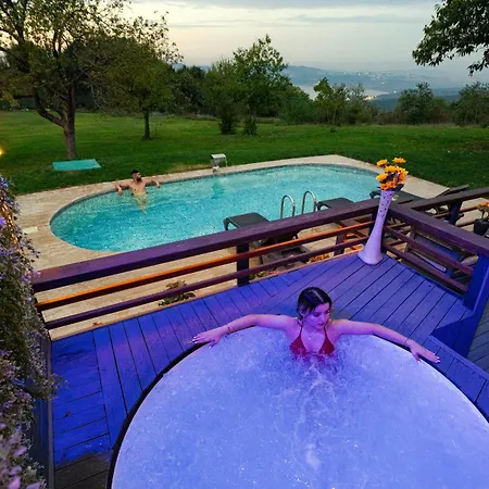 Elmalı Bahçe Tatil Evi *