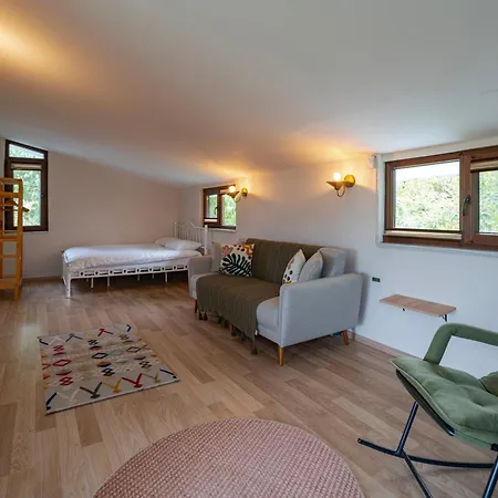 Elmalı Bahçe Tatil Evi *